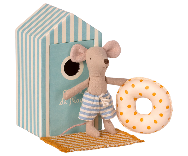 Beach Mouse, Little Brother