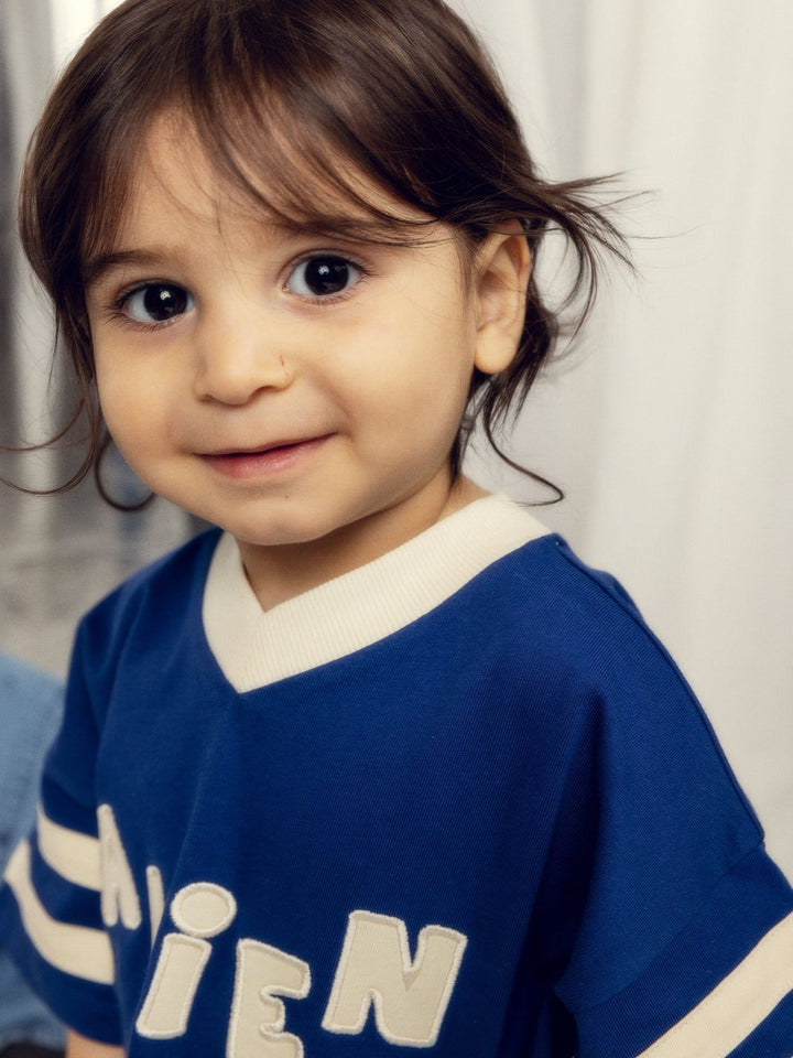 Alien V-Neck T-Shirt