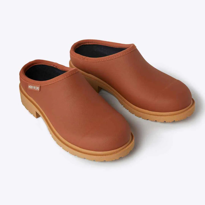 Billie Clog