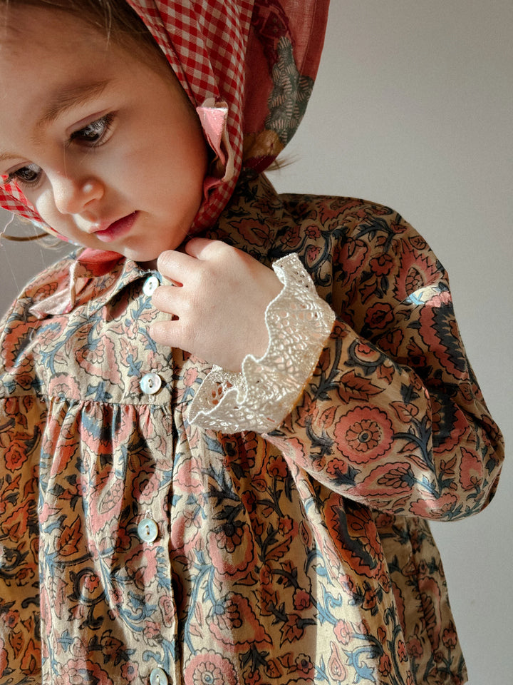 Bay Smock in Parasol with Antique Lace