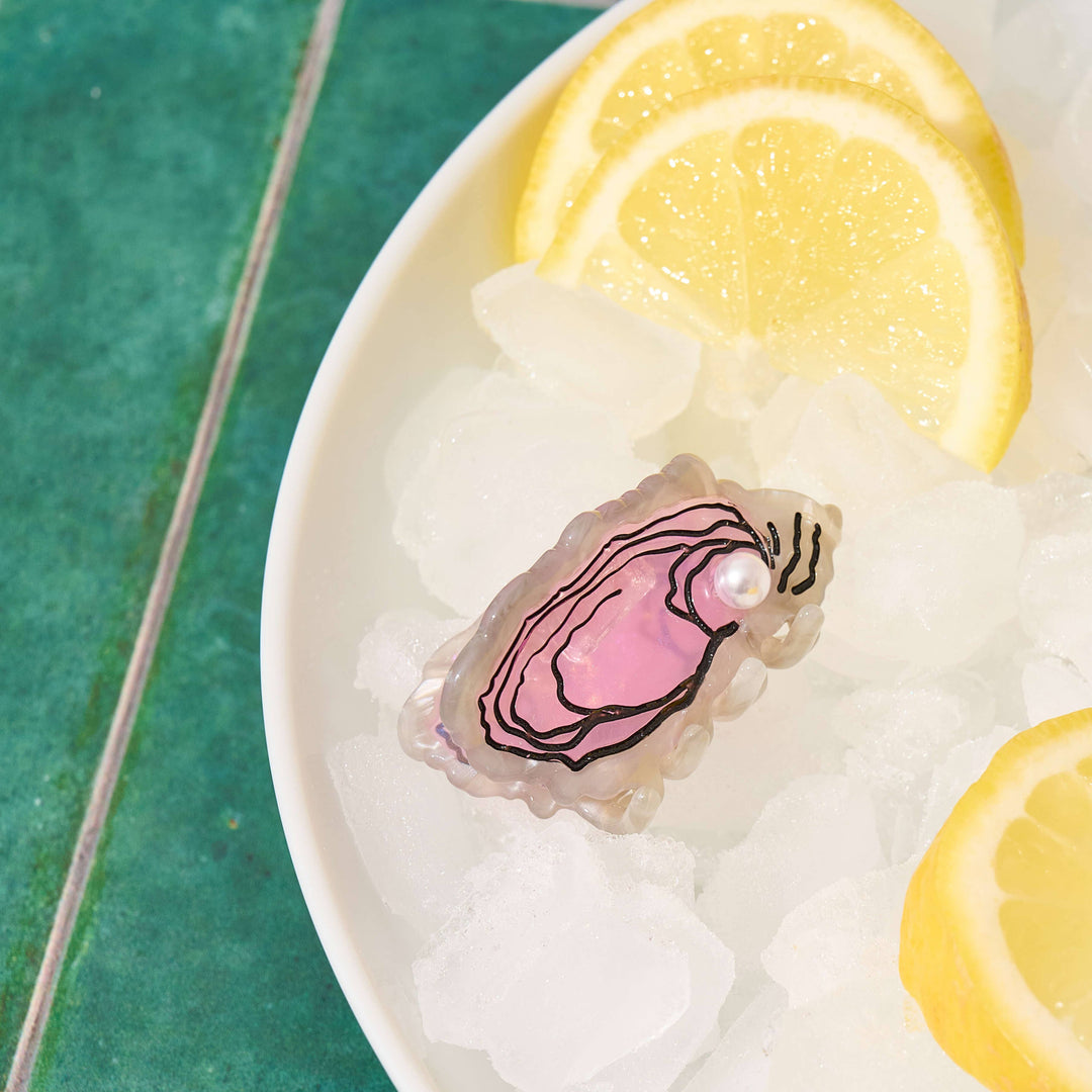 Mini Oyster Hair Claw Clip