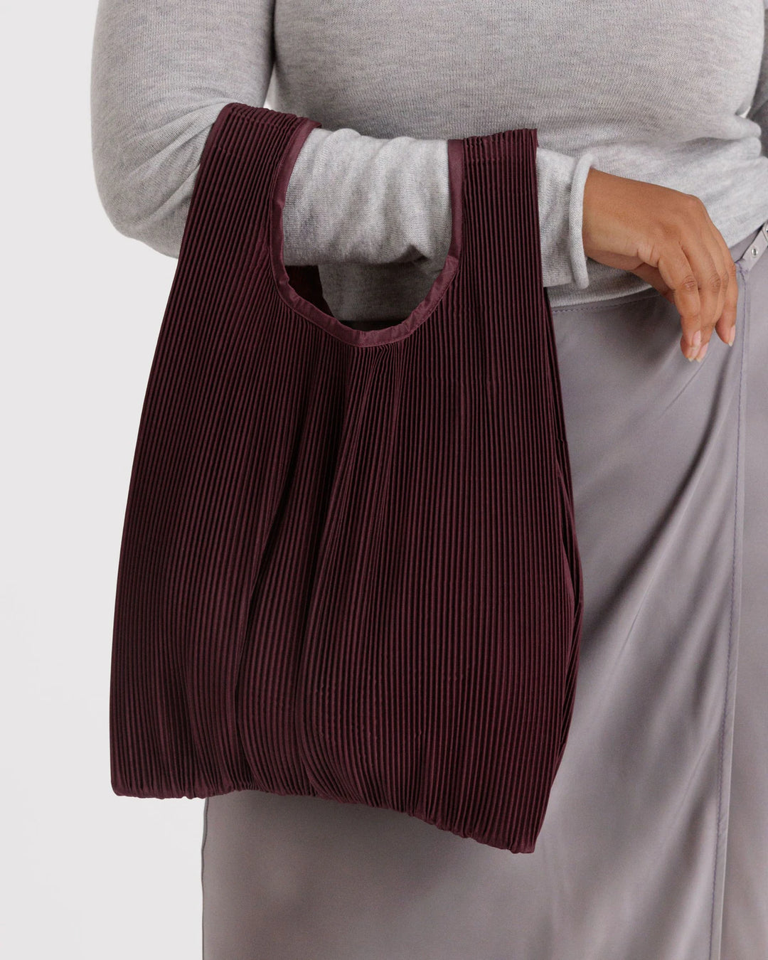 Pleated Baggu - Mahogany