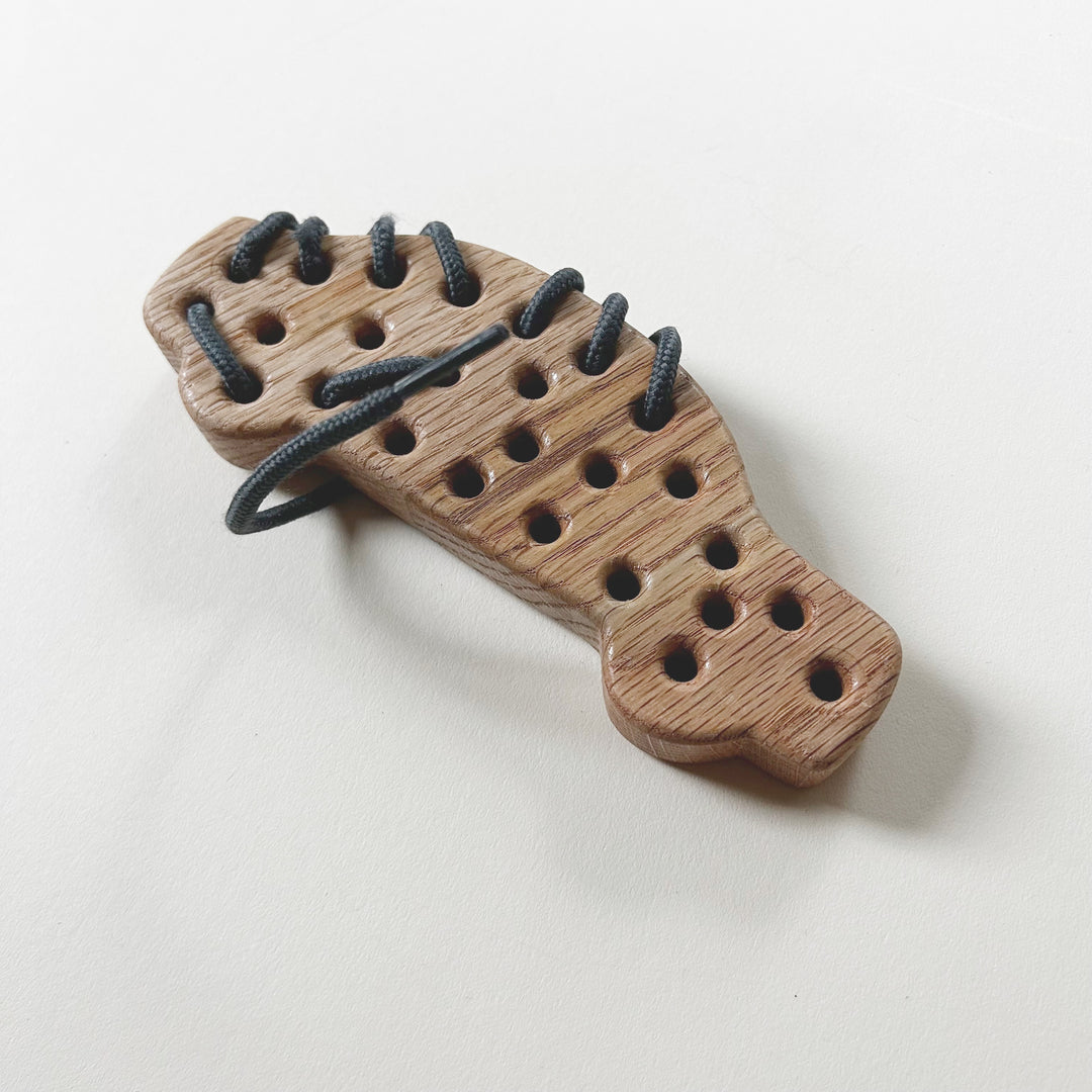 Wooden Car Lacing Toy