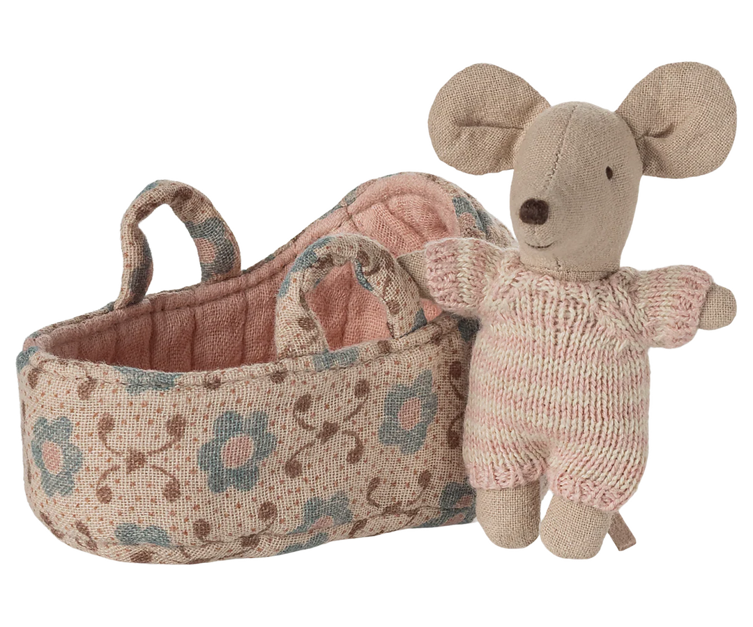 Baby Mouse in Carry Cot