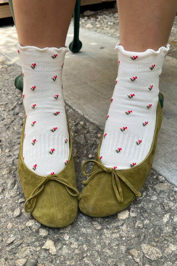 Petal Ruffled Hugger Socks