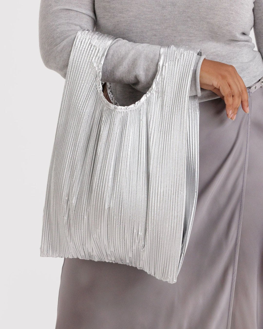 Pleated Baggu - Chrome Metallic